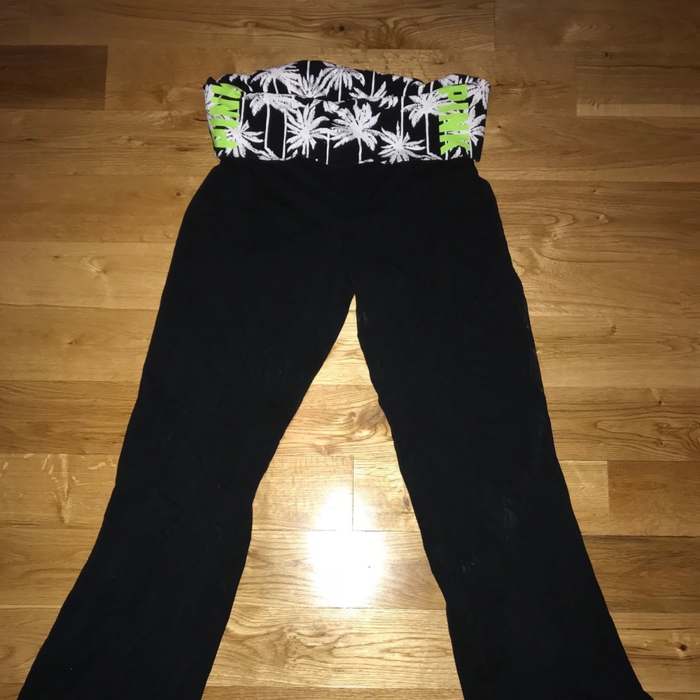 ‼️SOLD🔥 Victoria’s Secret PINK yoga pants size MD